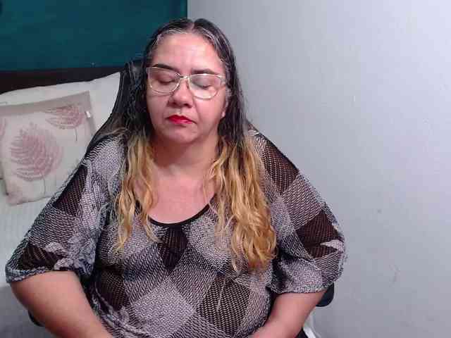 scarlett-dubois webcam