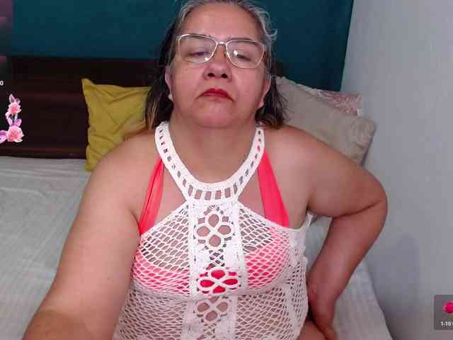 scarlett-dubois webcam