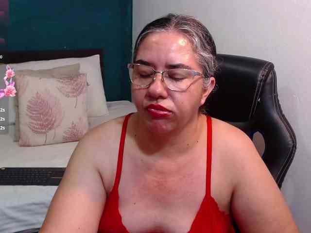 scarlett-dubois scarlett-dubois