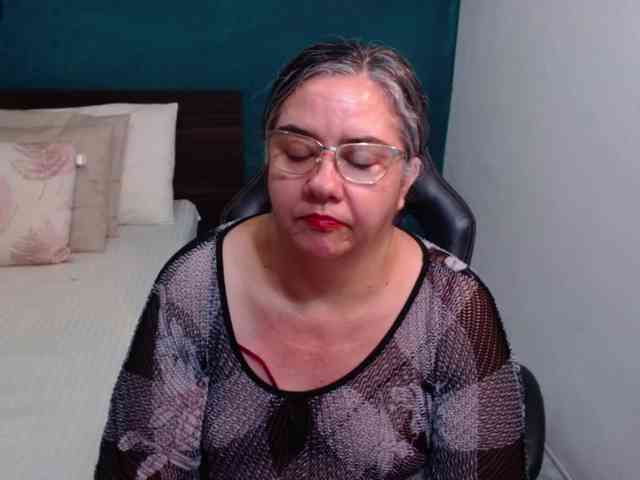 scarlett-dubois webcam