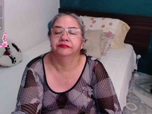 scarlett-dubois scarlett-dubois