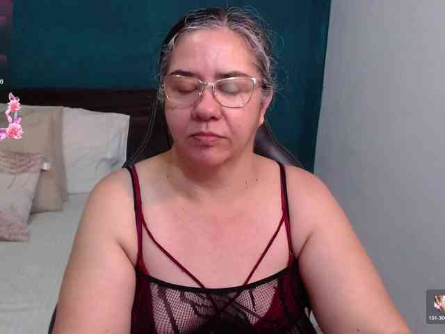 scarlett-dubois webcam