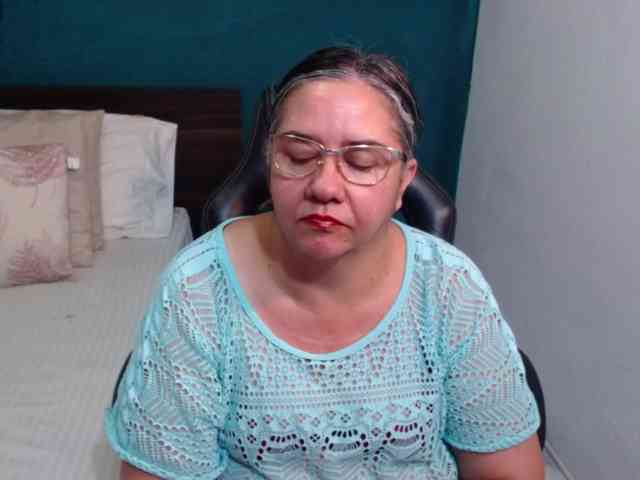 scarlett-dubois webcam