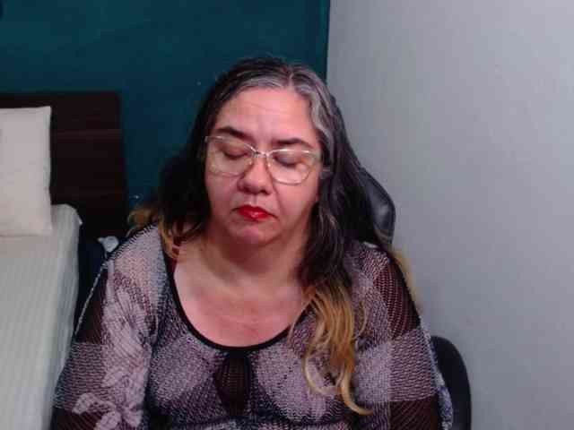 scarlett-dubois webcam