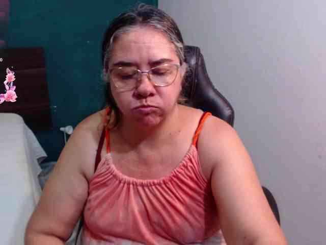 scarlett-dubois webcam