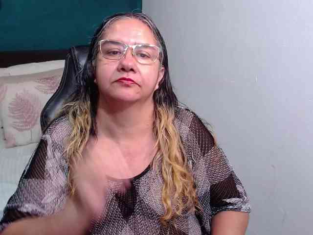 scarlett-dubois webcam