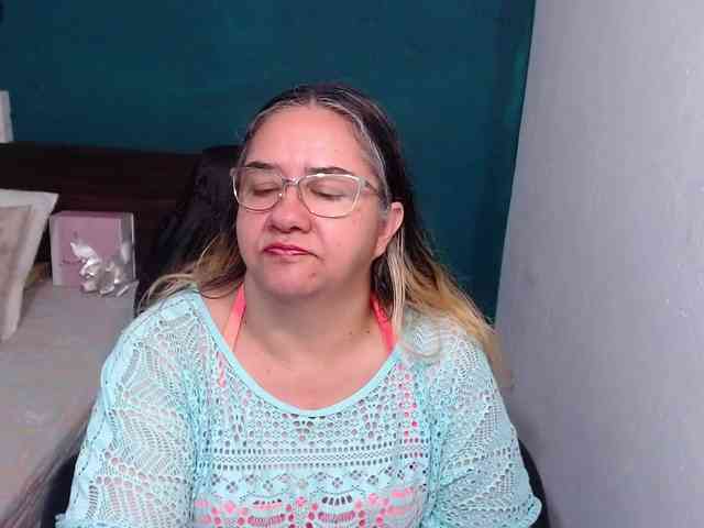 scarlett-dubois webcam