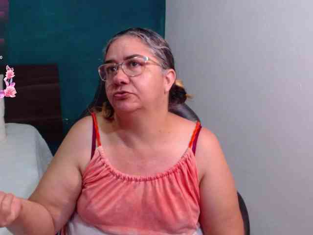 scarlett-dubois webcam