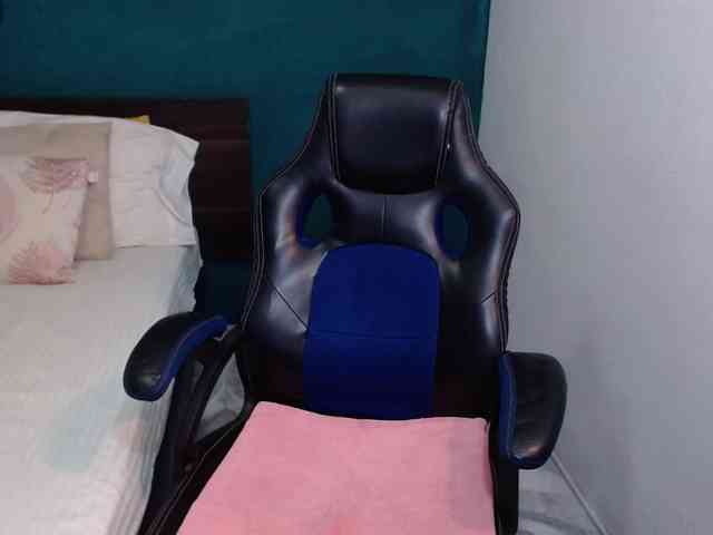 scarlett-dubois webcam