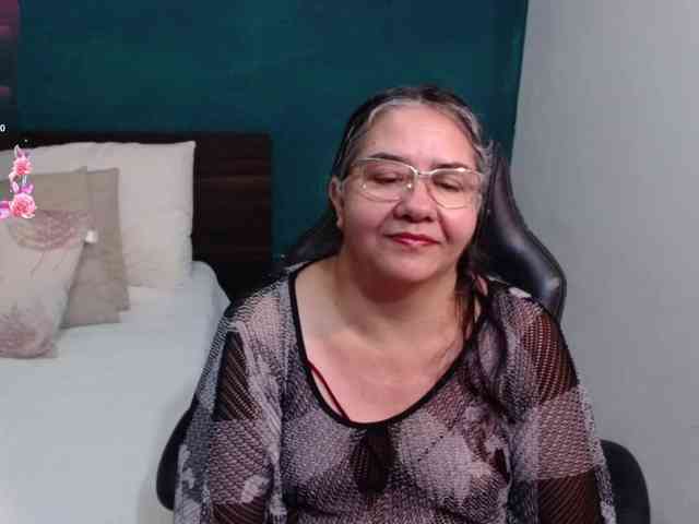 scarlett-dubois webcam