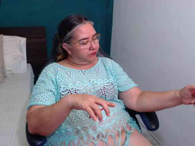 scarlett-dubois webcam