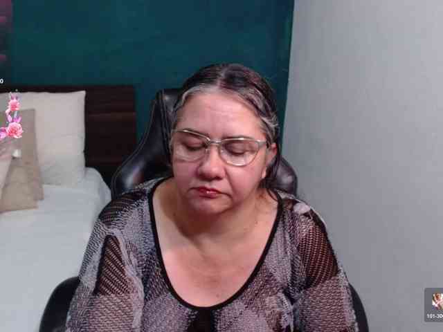 scarlett-dubois webcam