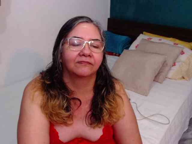 scarlett-dubois scarlett-dubois