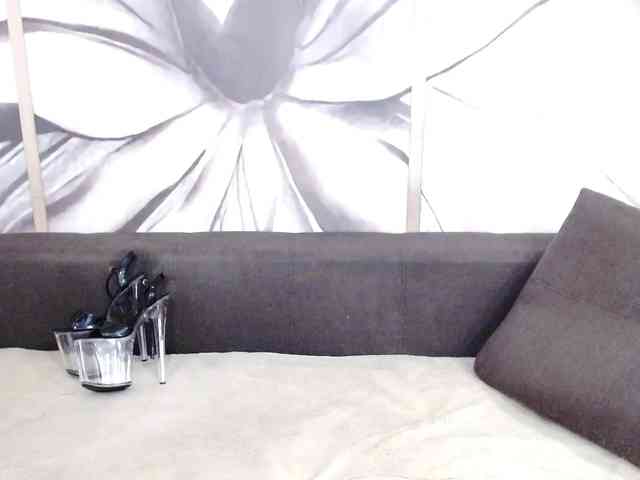 lesley-sweet lesley-sweet