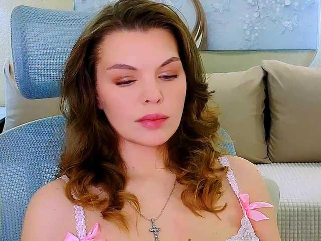 AureliaFly's BongaCams show and profile