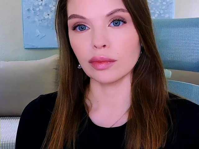 AureliaFly's BongaCams show and profile