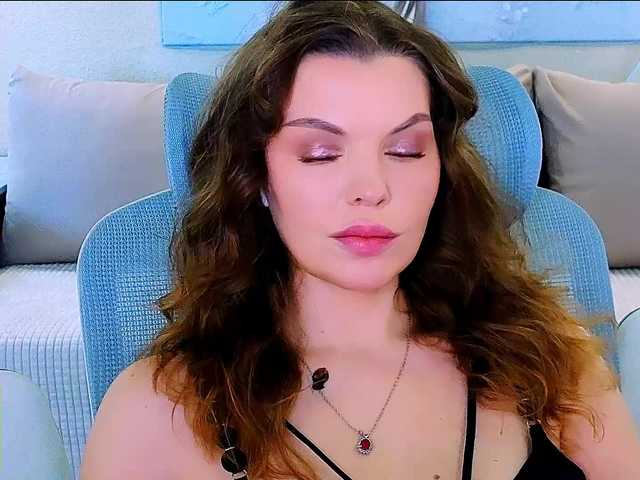 AureliaFly's BongaCams show and profile