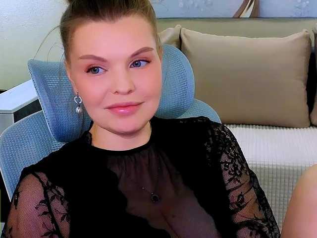 AureliaFly's BongaCams show and profile