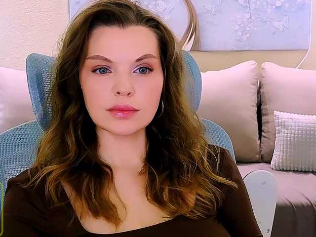 AureliaFly's BongaCams show and profile