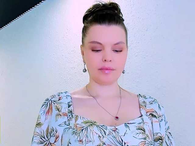 AureliaFly's BongaCams show and profile