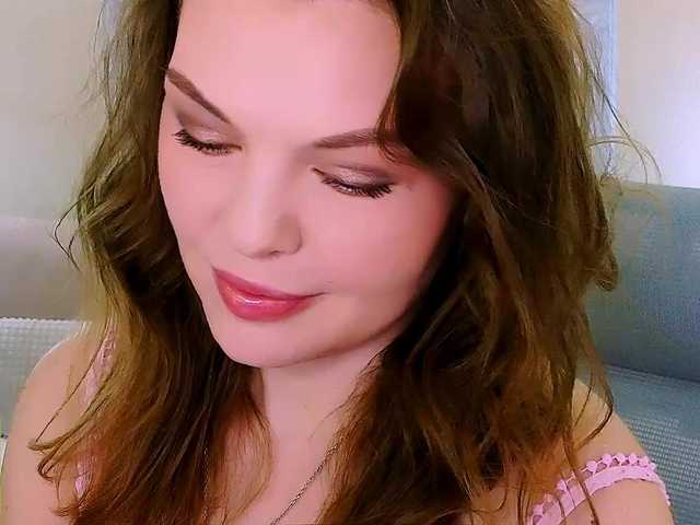 AureliaFly's BongaCams show and profile