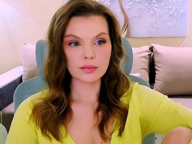 AureliaFly's BongaCams show and profile