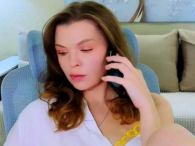 AureliaFly's BongaCams show and profile