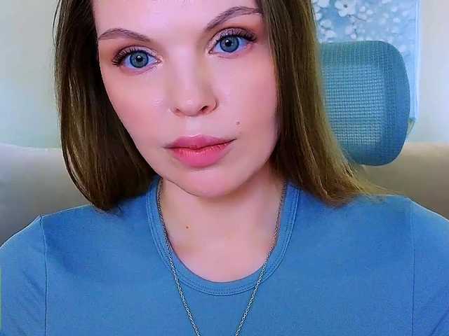 AureliaFly's BongaCams show and profile