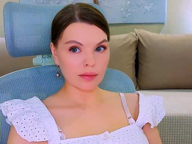 AureliaFly's BongaCams show and profile