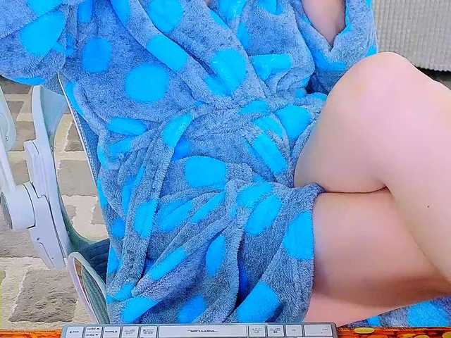 AureliaFly's BongaCams show and profile