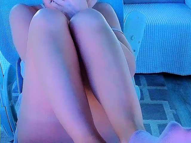 AureliaFly's BongaCams show and profile