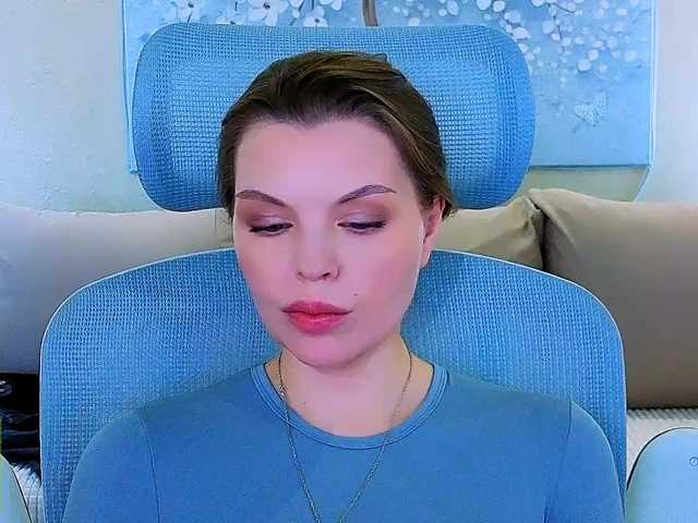 AureliaFly's BongaCams show and profile