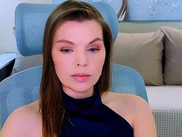 AureliaFly's BongaCams show and profile