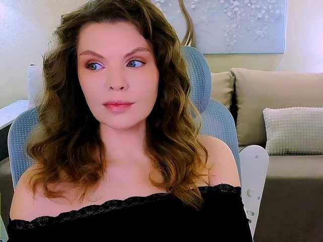 AureliaFly's BongaCams show and profile