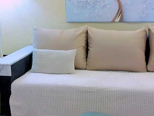 AureliaFly's BongaCams show and profile