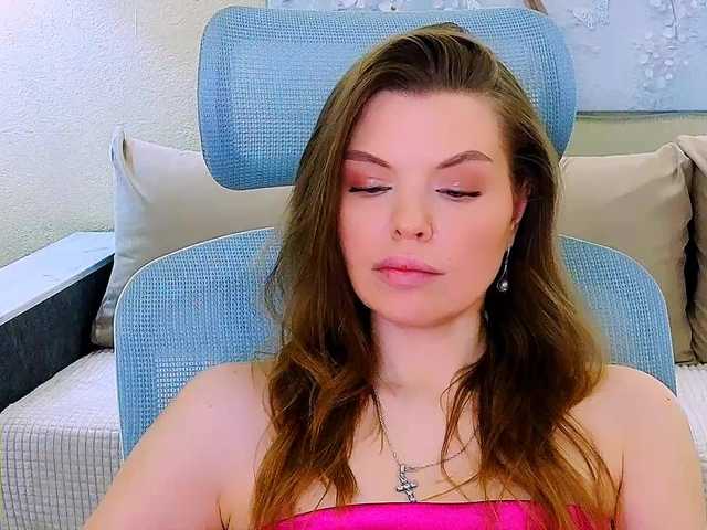 AureliaFly's BongaCams show and profile