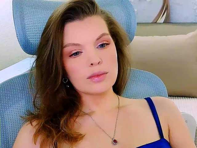 AureliaFly's BongaCams show and profile