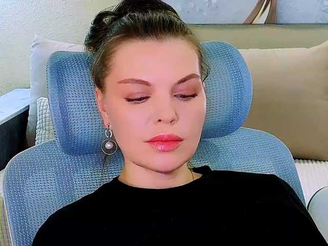 AureliaFly's BongaCams show and profile