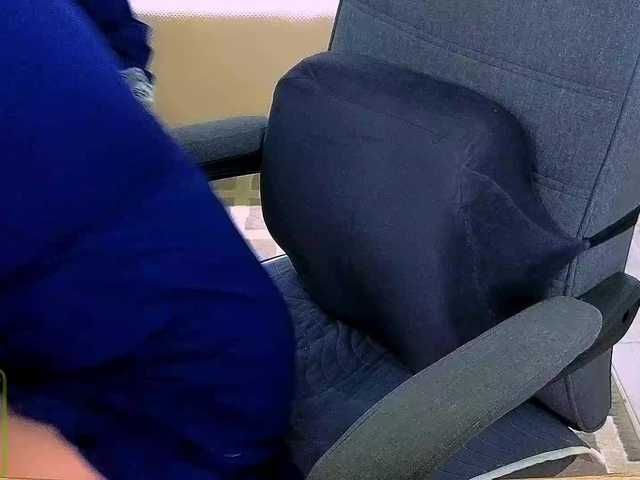 AureliaFly's BongaCams show and profile