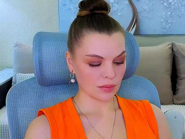 AureliaFly's BongaCams show and profile