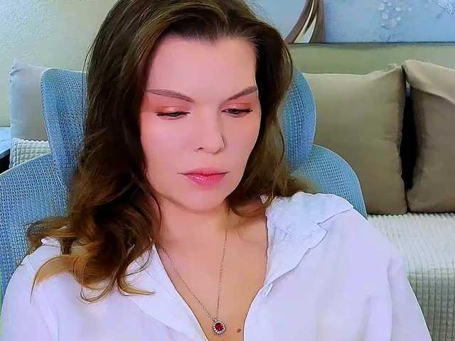 AureliaFly's BongaCams show and profile