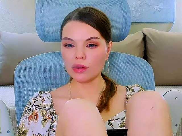 AureliaFly's BongaCams show and profile