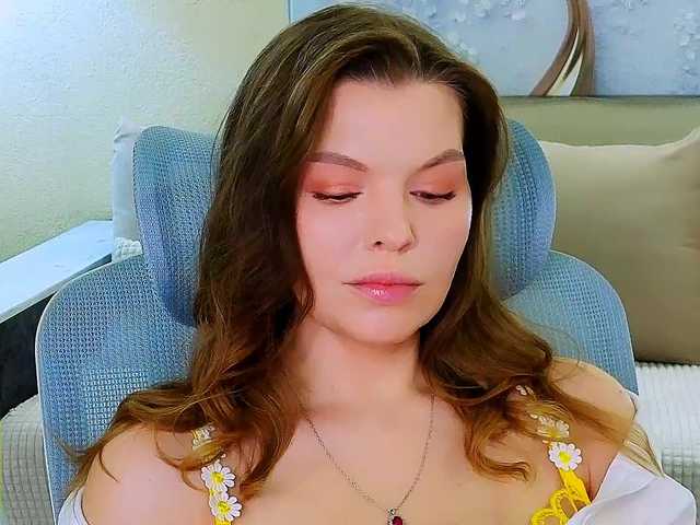 AureliaFly's BongaCams show and profile