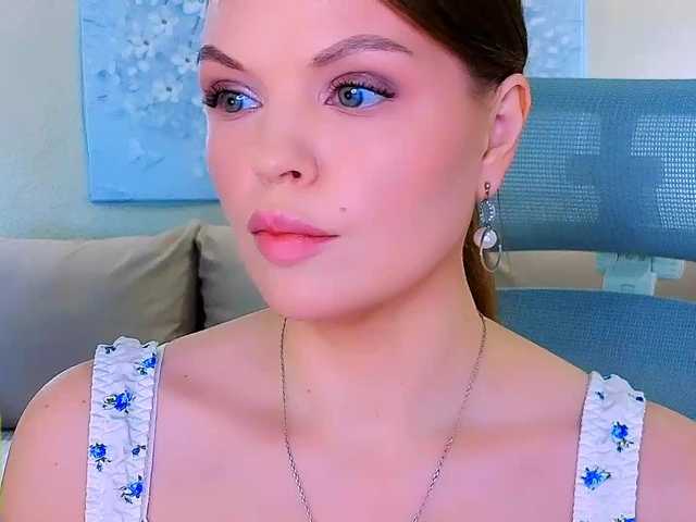 AureliaFly's BongaCams show and profile