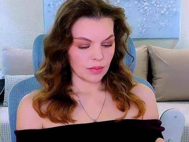 AureliaFly's BongaCams show and profile