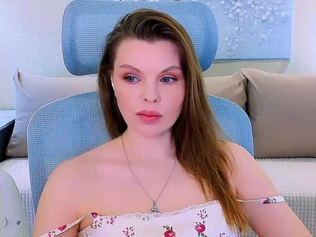 AureliaFly's BongaCams show and profile