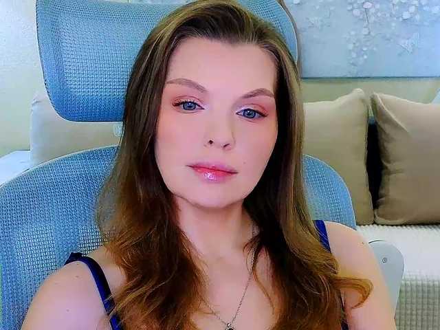 AureliaFly's BongaCams show and profile