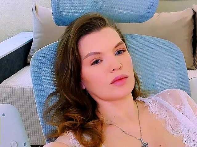 AureliaFly's BongaCams show and profile