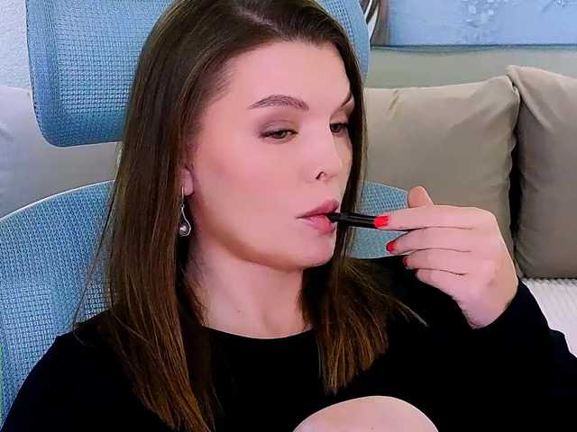 AureliaFly's BongaCams show and profile