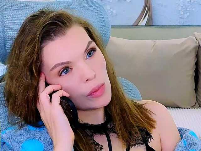 AureliaFly's BongaCams show and profile